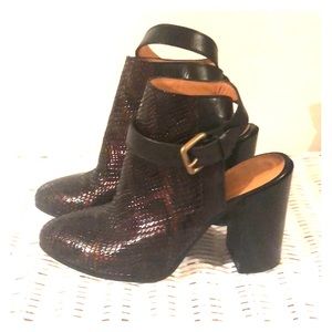 Absolutely STUNNING Billy Reid snakeskin boots